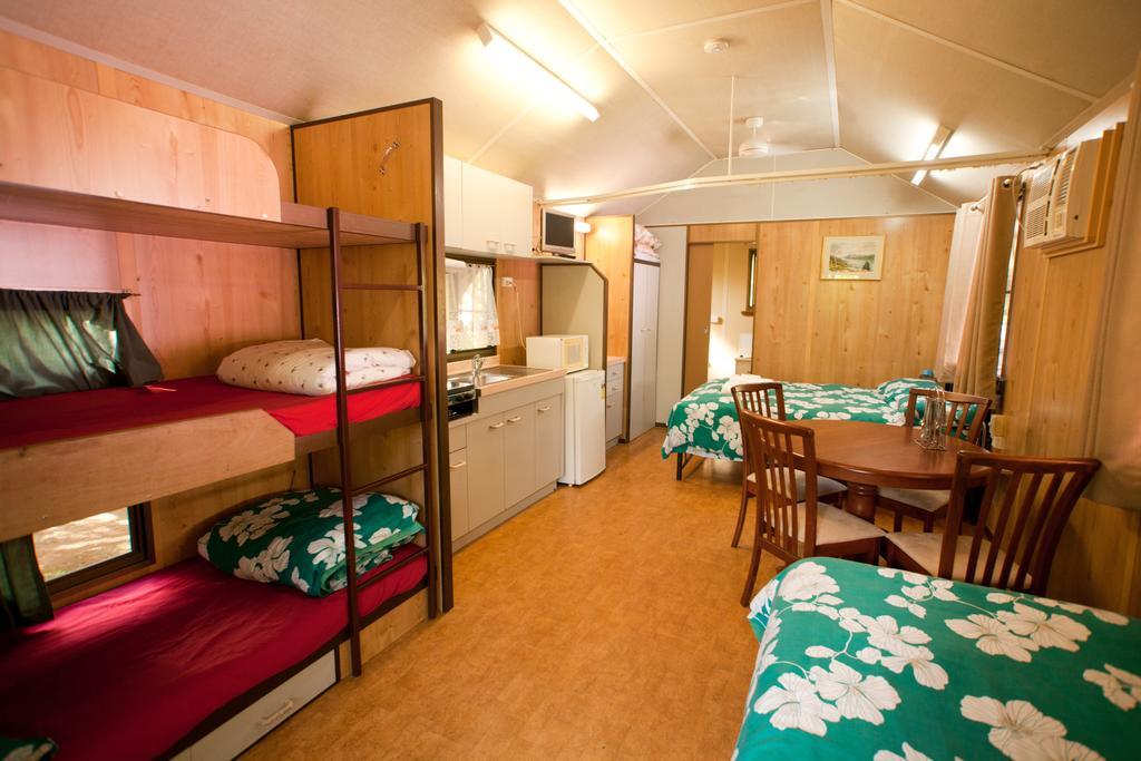 Lake Eacham Tourist Park & Cabins Room photo