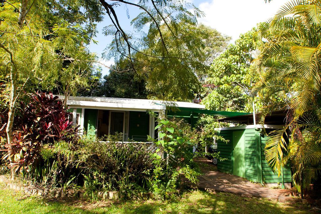 Lake Eacham Tourist Park & Cabins Room photo