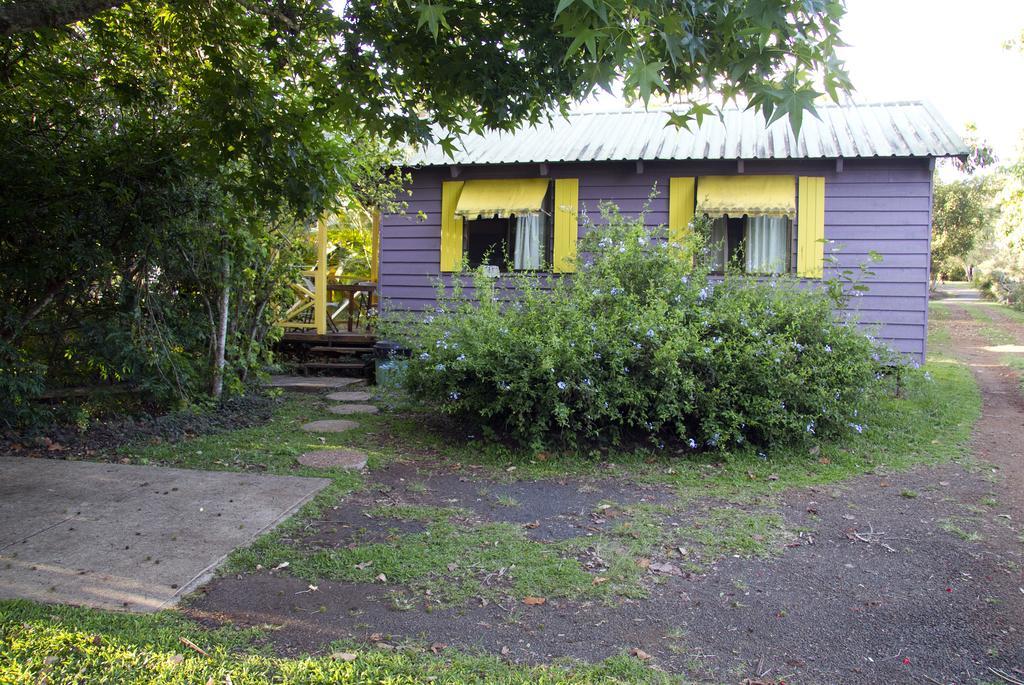 Lake Eacham Tourist Park & Cabins Exterior photo
